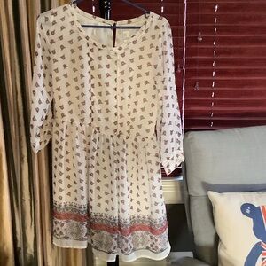 Forever 21 White and Red Patterned Long Sleeve Dress